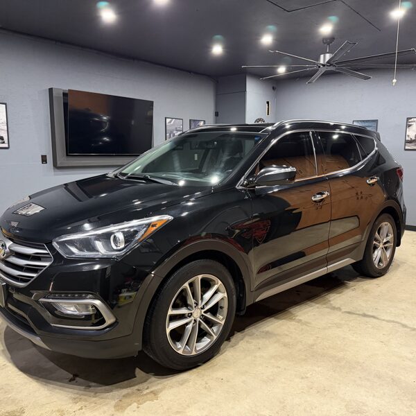 Hyundai Santa Fe - Black