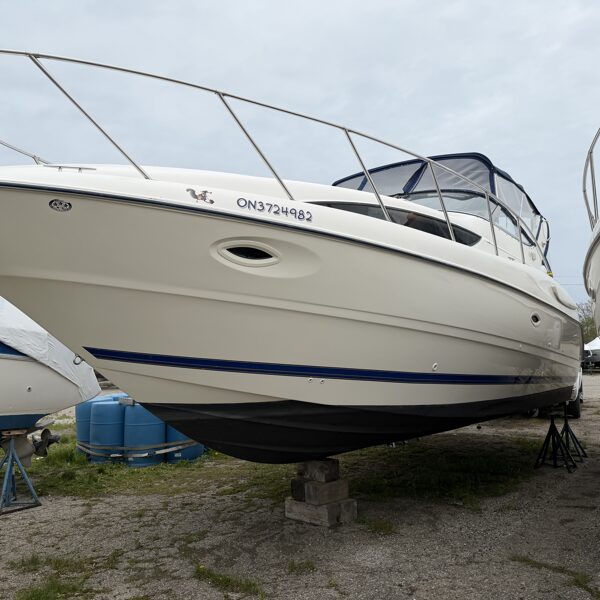 2005 Bayliner 305