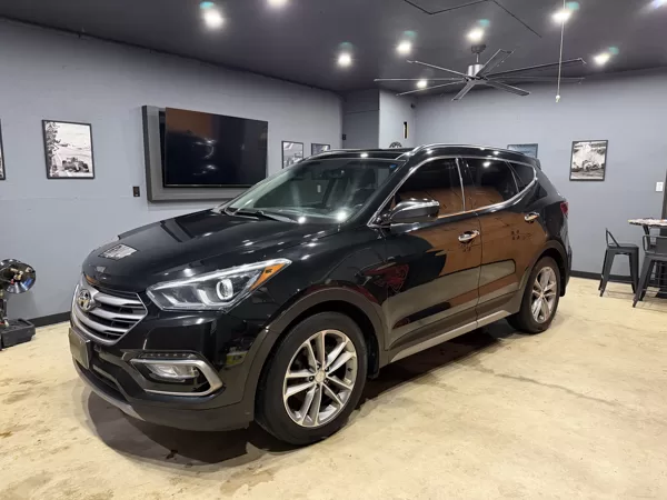 Hyundai Santa Fe - Black
